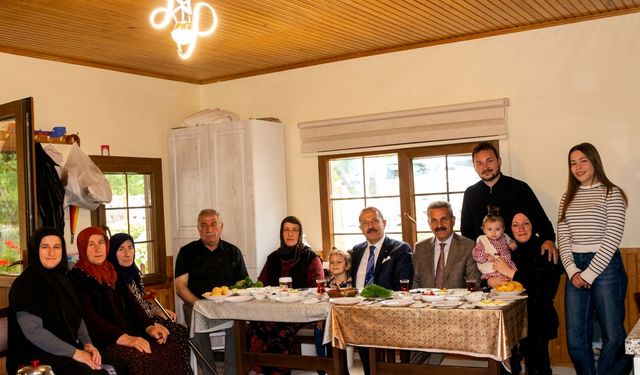 Vakfıkebir’de Üç Kuşak Bir Sofra Etkinliği Aile Bağlarını Güçlendirdi