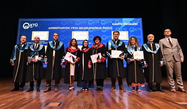KTÜ’de Başarı Gecesi: Akademiden Öğrencilere Ödül Yağdı