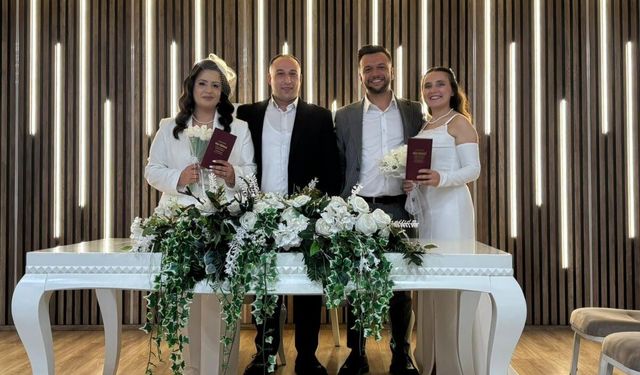 Fatsa’da Çocukluk Arkadaşları Aynı Gün Evlendi, Birbirlerine Şahitlik Etti
