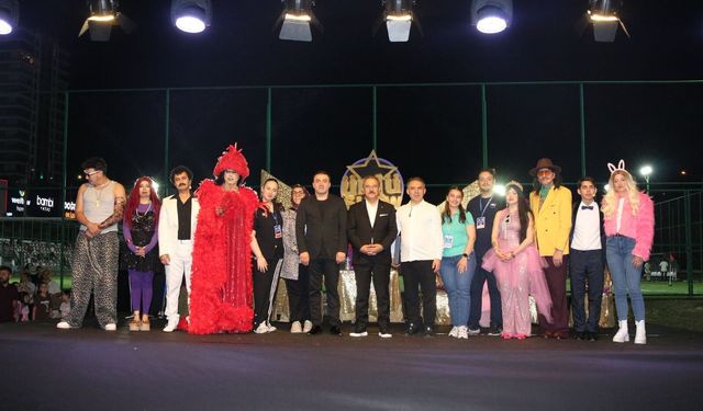 Vakfıkebir’de Ünlü Show Tiyatro Oyununa Yoğun İlgi