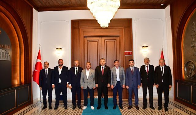 Trabzon Valisi Tahir Şahin Duyurdu: Araklı’ya Modern İlkokul Yapılacak