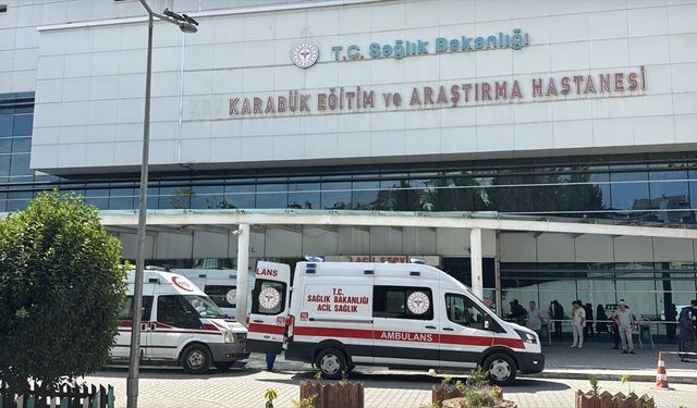 'Astoria Grande' kruvaziyeri 585 yolcusuyla Samsun Limanı'na demirledi