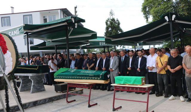Giresun'daki kazada vefat eden 3 kişinin cenazesi defnedildi