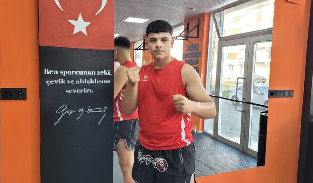 Samsunlu milli sporcu Taha Çiçek'in hedefi muaythaide dünya şampiyonluğu