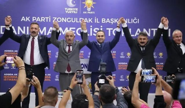 Chp’den İstifa Eden 2 Meclis Üyesi Ak Parti’ye Geçti