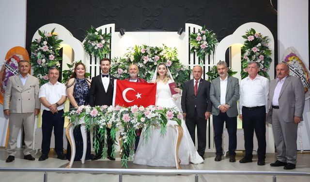 Çarşıbaşı’nda Öztürk Ve Keçeci Ailelerinin Mutlu Günü