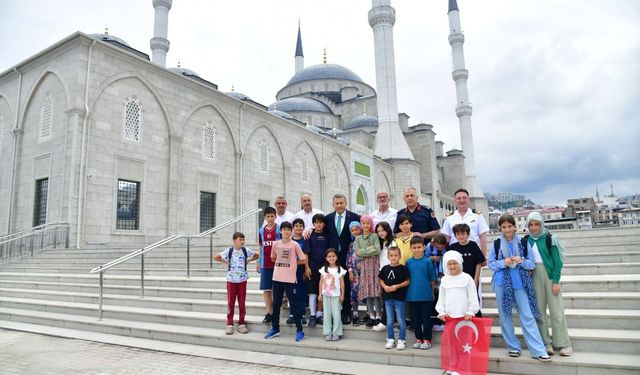 Vali Tahir Şahin Yaz Kur’an Kursunda Çocuklarla Bir Araya Geldi