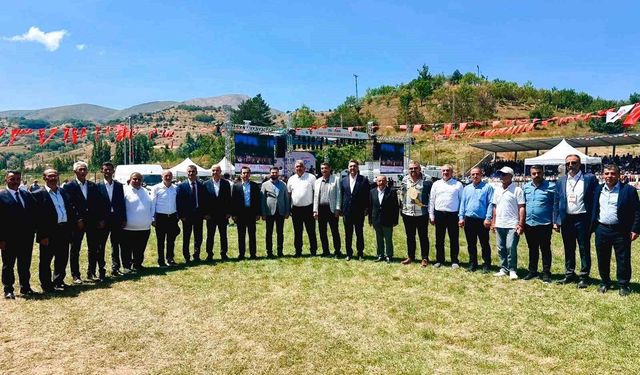 Kağıthane Belediye Başkanı Öztekin'den Sivas, Giresun ve Gümüşhane'de gönül buluşmaları