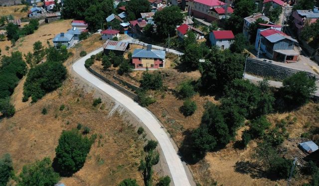 Ordu'nun kırsalında beton yol çalışmaları sürüyor