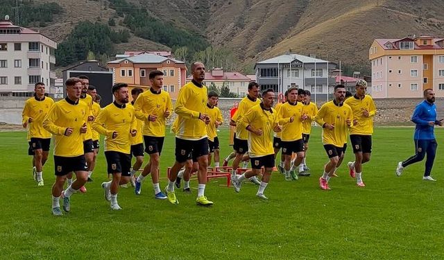 Bayburtspor Şampiyonluk İçin Vites Yükseltti: Erzurum Kampı Başlıyor