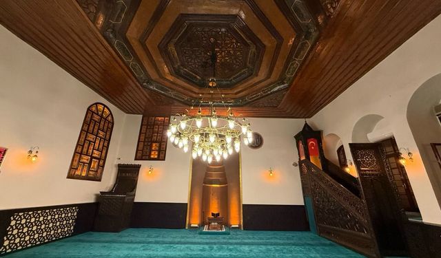 Trabzon’da tarihi Ebubekir Camii yenilendi: Esnafın desteğiyle yeni görünümüne kavuştu