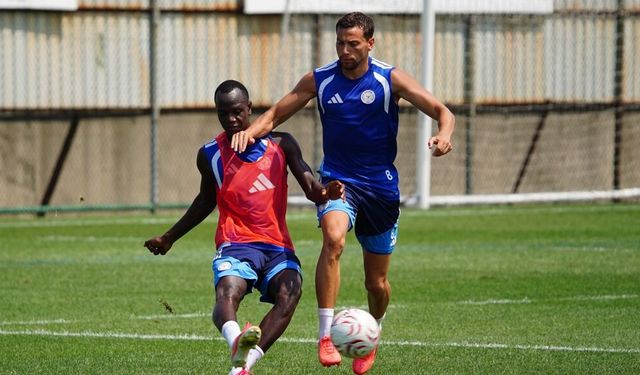 Çaykur Rizespor Konyaspor Maçında İlginç Tablo: İki Teknik Direktör De Cezalı
