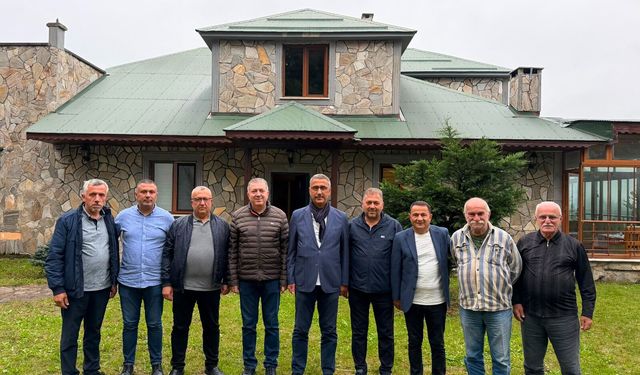 Sakarya’dan Önemli İsimler Trabzon’a Geldi: Şalpazarı’nda Dostluk Buluşması
