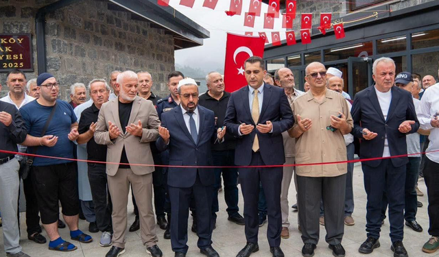 Of Başköy’de Cami, Kütüphane ve Çocuk Parkı Hizmete Açıldı