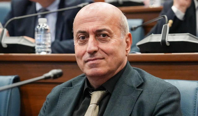 Cahit Erdem’den Mustafa Gültekin’e Sert Sözler: “Terbiyesizlik”