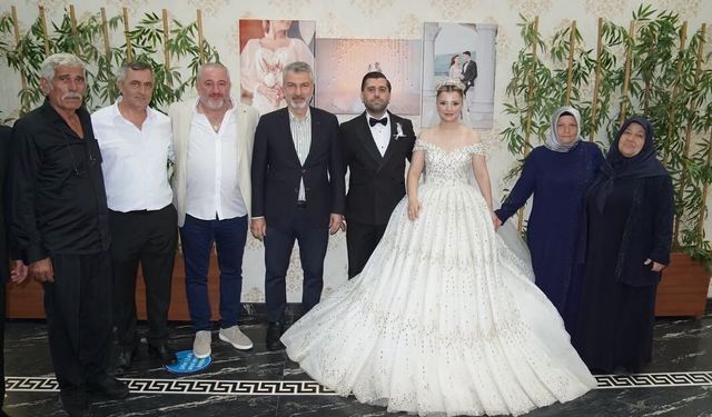 Gözdenur Dolgun ile Ahmet Çolakoğlu Görkemli Düğünle Evlendi