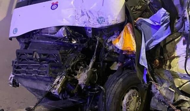 Artvin'de tünel içinde zincirleme kaza: 1 ölü, 2 yaralı