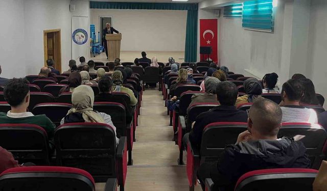 Aydıntepe'de yeni eğitim yılı öncesi zümre toplantısı yapıldı