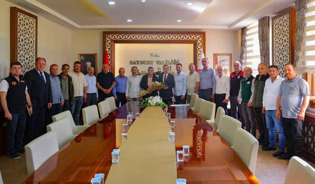 Bayburt'ta muhtarlarla köylerin ihtiyaçları görüşüldü