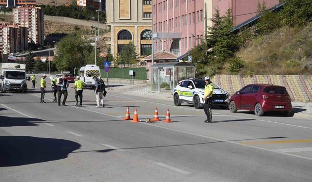 Gümüşhane'de otomobilin çarptığı yaşlı adam 12 günlük yaşam savaşını kaybetti