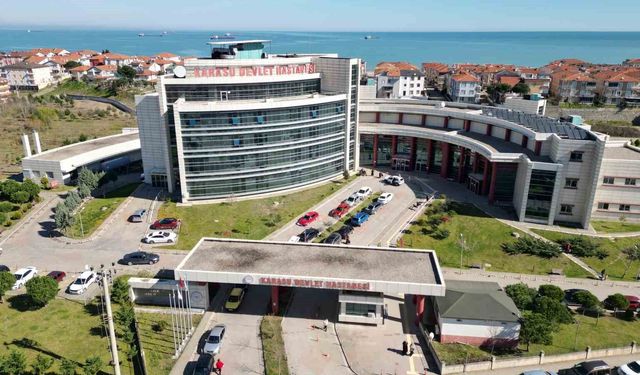 Hastalarından para talep ettiği iddia edilen doktor açığa alındı