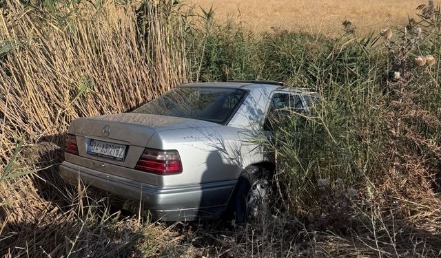 İki otomobil çarpıştı: 2 yaralı