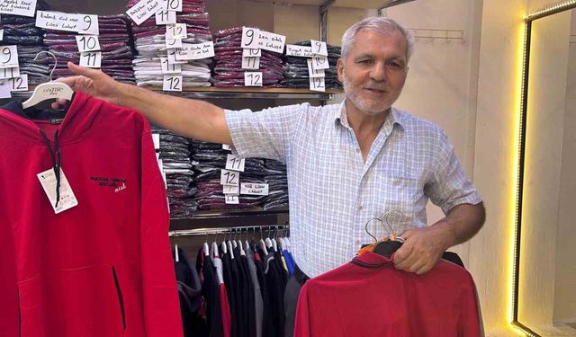 Velilerin okul kıyafeti telaşı başladı
