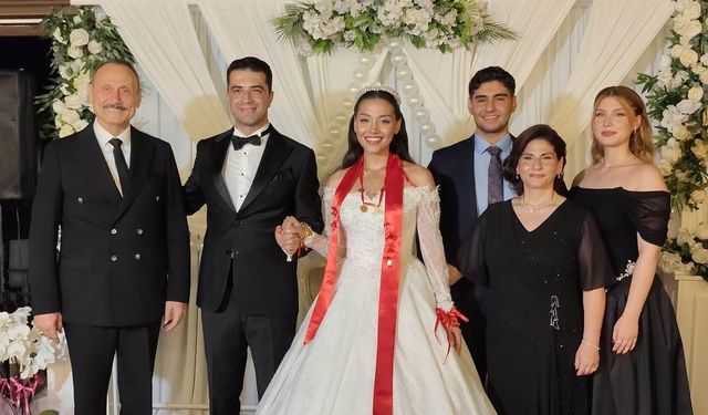 Yaren ile Tutuş el ele tuttu mutluluğa yürüdüler