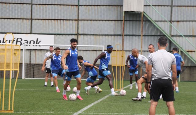 Çaykur Rizespor Tarihinde Bir İlki Başardı: Şimdi Gözler İzmir’de