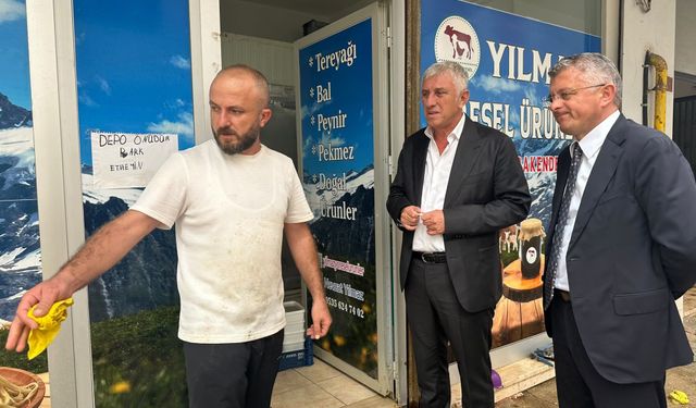Of’ta Yağış Sonrası Seferberlik: Başkan Sarıalioğlu Sahaya İndi