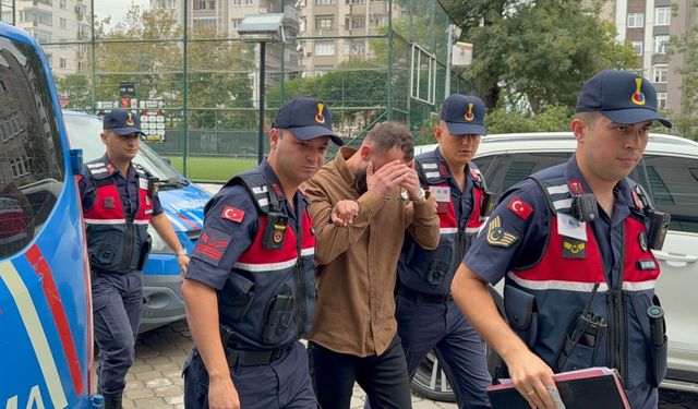 Samsun’da jandarmadan yasaklı madde operasyonu: 1395 hap ele geçirildi