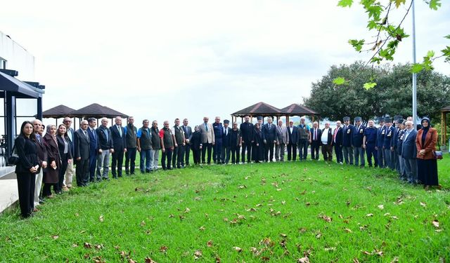Vali Tahir Şahin şehit ve gazi dernekleriyle bir araya geldi
