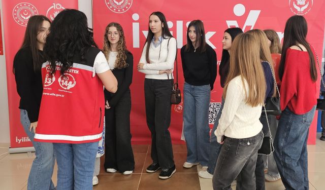 Samsun Kitap Fuarı'nda İyilik Hareketi! Gençlere Gönüllülük Çağrısı