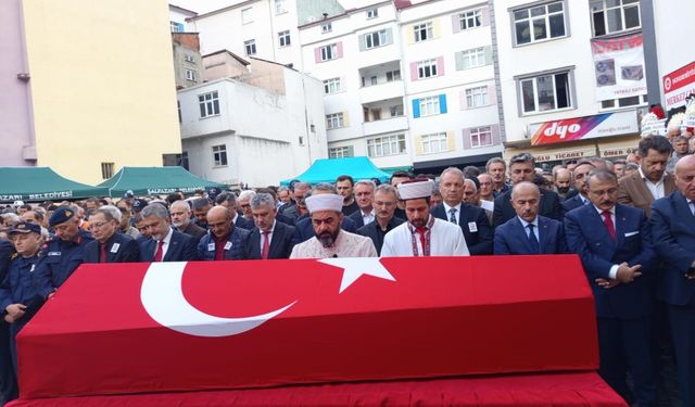 Trabzon'da Polis Memuruna Acı Veda! Şahin Sağlam Uğurlandı