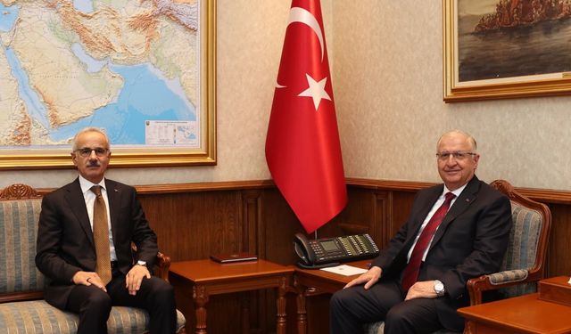 Bakan Güler, Bakan Uraloğlu ile görüştü