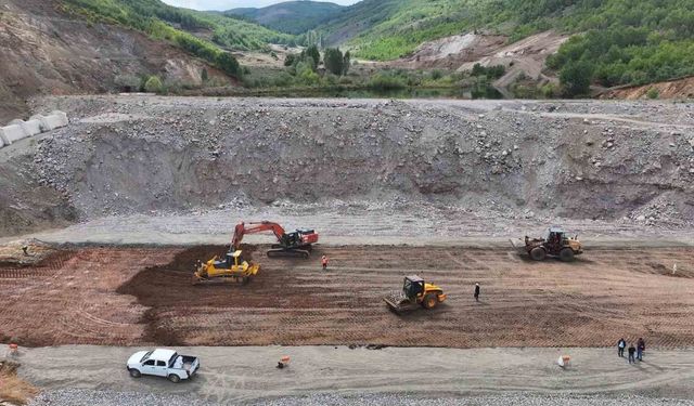 Bayburt'ta Petekli Göleti'nde çalışmalar sürüyor