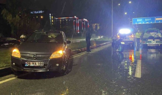 Eskişehir'de otomobil ile motosiklet çarpıştı: 1 yaralı