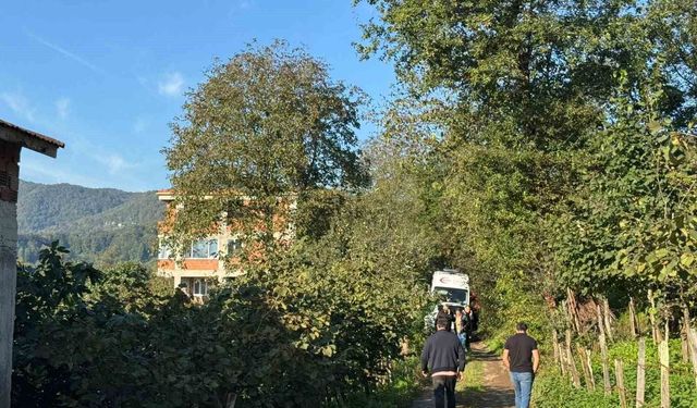 Husumetlileri tarafından önce oğlu, sonra kendi öldürüldü