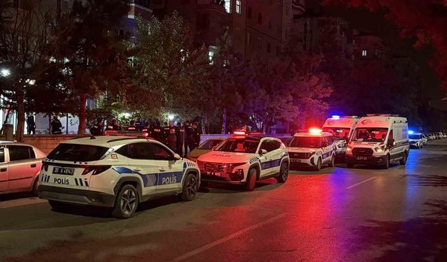 Öldürdüğü babasıyla 1 gün boyunca aynı evde kaldı