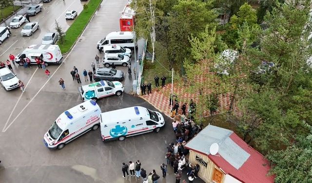 Sağlık ekiplerinden deprem tatbikatı