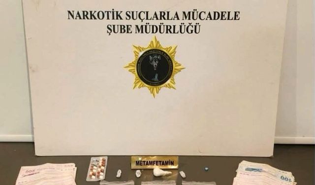 Samsun'da 7 bin 902 yasaklı madde hap ele geçirildi