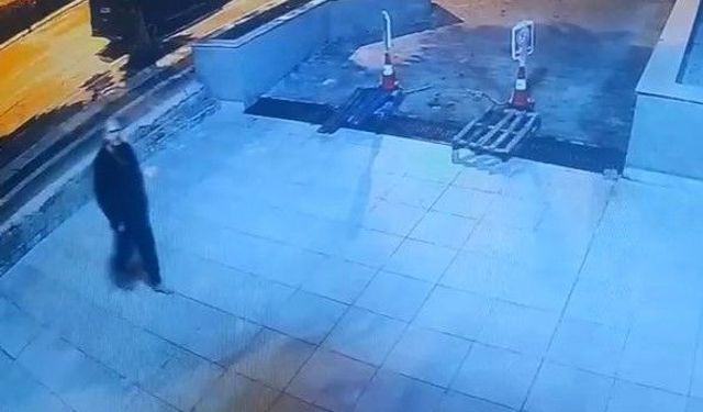 Son kez otomobili park edip ayakkabısız halde yürürken görüntülendi, 4 gündür haber alınamıyor