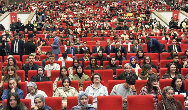 Üniversitelilere iş fırsatı: 869 kişi alınacak