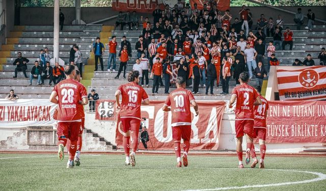 1926 Bulancakspor'dan Giresun Derbisinde Müthiş Geri Dönüş: Tribünler Yıkıldı!