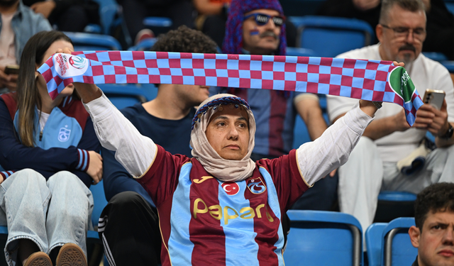 Hayri Gür’de Avrupa Gecesi: Trabzonspor Taraftarı Takımını Böyle Ateşledi