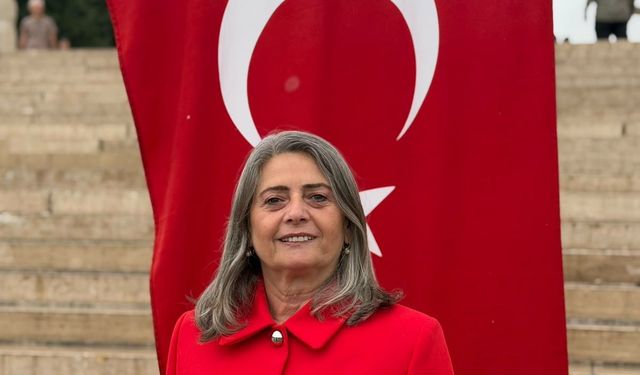 Sibel Suiçmez’den 29 Ekim Mesajı: “Cumhuriyet Kimsesizlerin Kimsesidir”