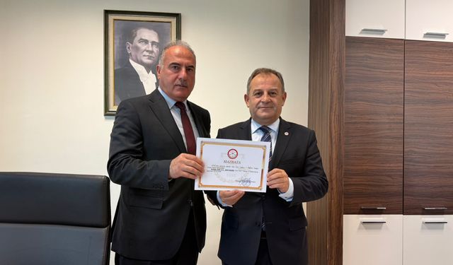 Mustafa Bak Mazbatasını Aldı: YENİ Parti’de Yeni Dönem
