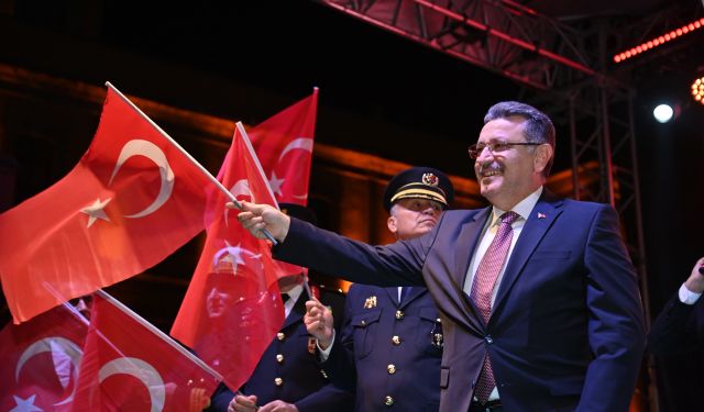 Başkan Genç'ten Cumhuriyet Bayramı Mesajı! "En Önemli Görevimiz"