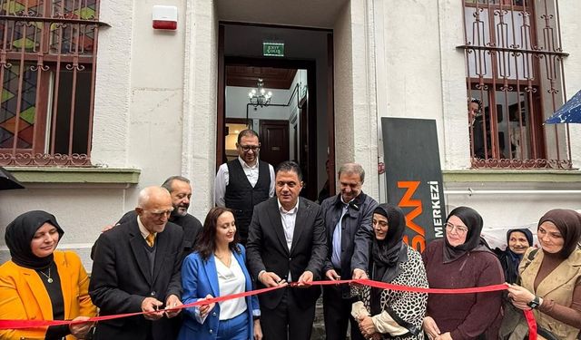 Trabzon'da Yeni Sanat Merkezi Açıldı! Atelier Pavo'ya Yoğun İlgi