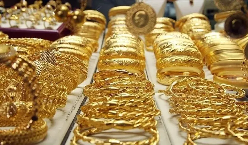 Kuyumcular Altın Fiyatlarının Yükselişini Tahmin Ediyor: Gram Altın 3.500 TL'yi Görecek mi?
